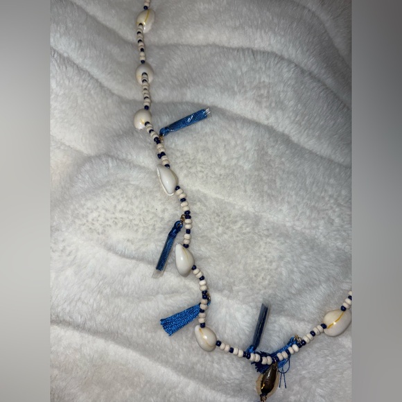 Lilly Pulitzer Tipsea tassel & shell necklace indigo blue NWT - Picture 3 of 4